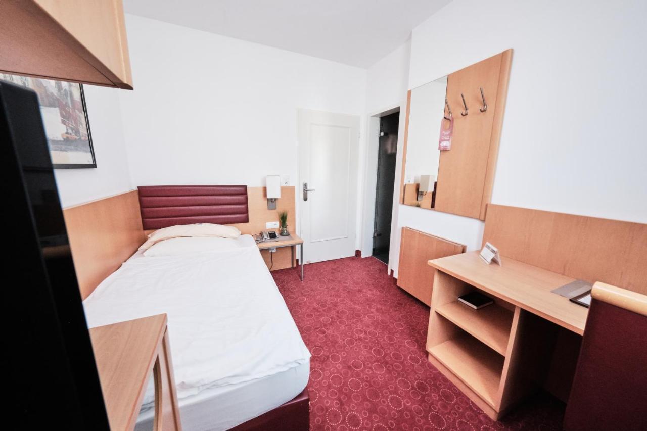 Hotel Zum Adler บอนน์ ห้อง รูปภาพ