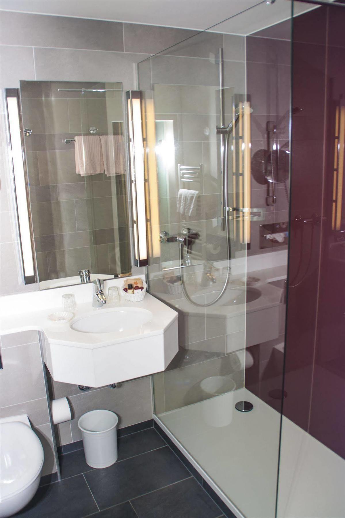Hotel Zum Adler บอนน์ ภายนอก รูปภาพ