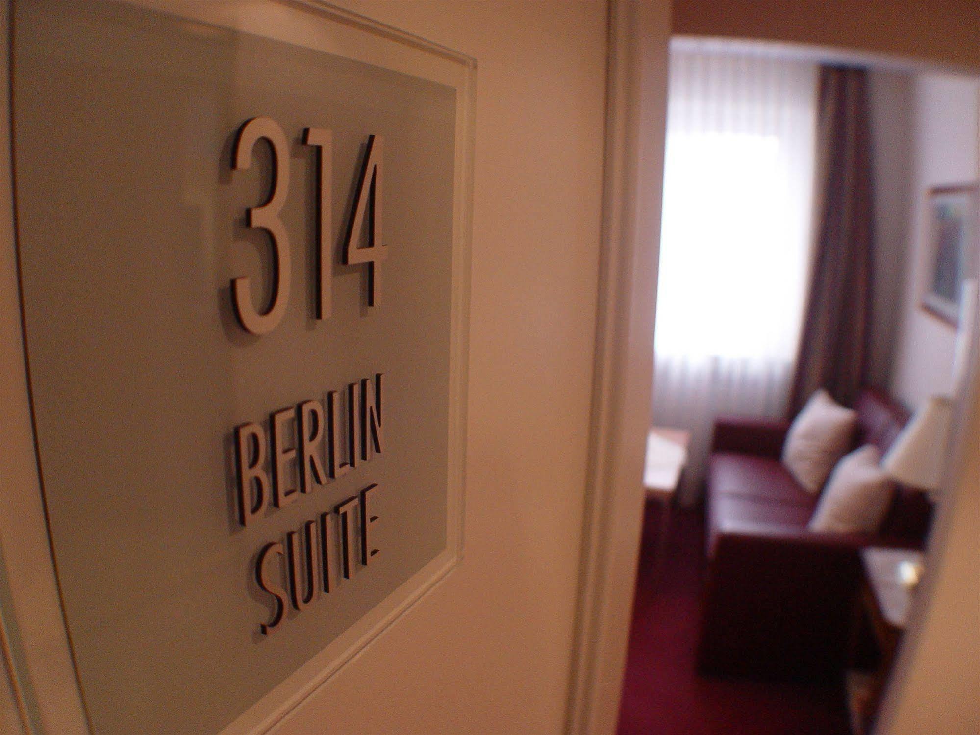 Hotel Zum Adler บอนน์ ภายนอก รูปภาพ